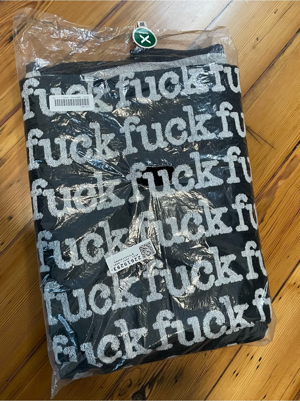 BNIB Supreme F*ck Bath Towel